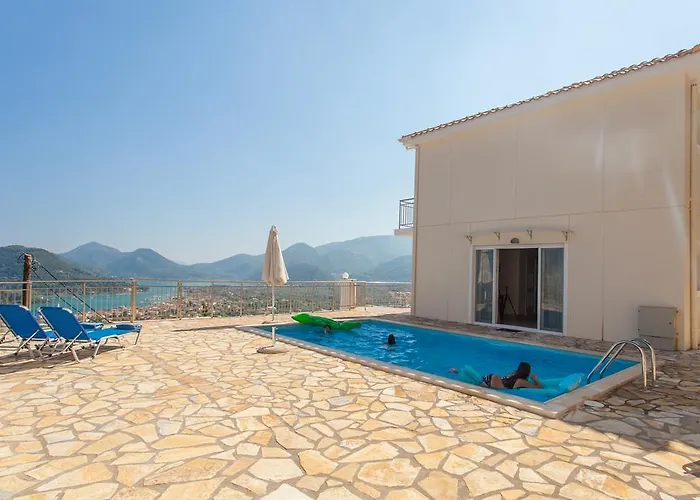 Odysseas Villa Nidrí